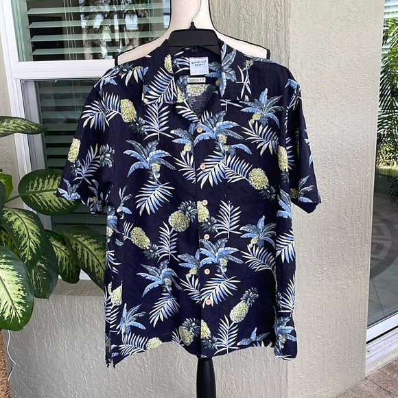 Other - Man's Tropical shirt from Rainforest Café